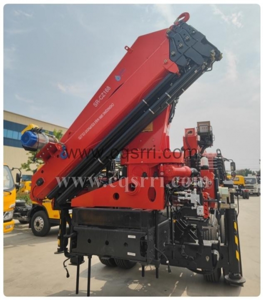 Knuckle Boom Crane